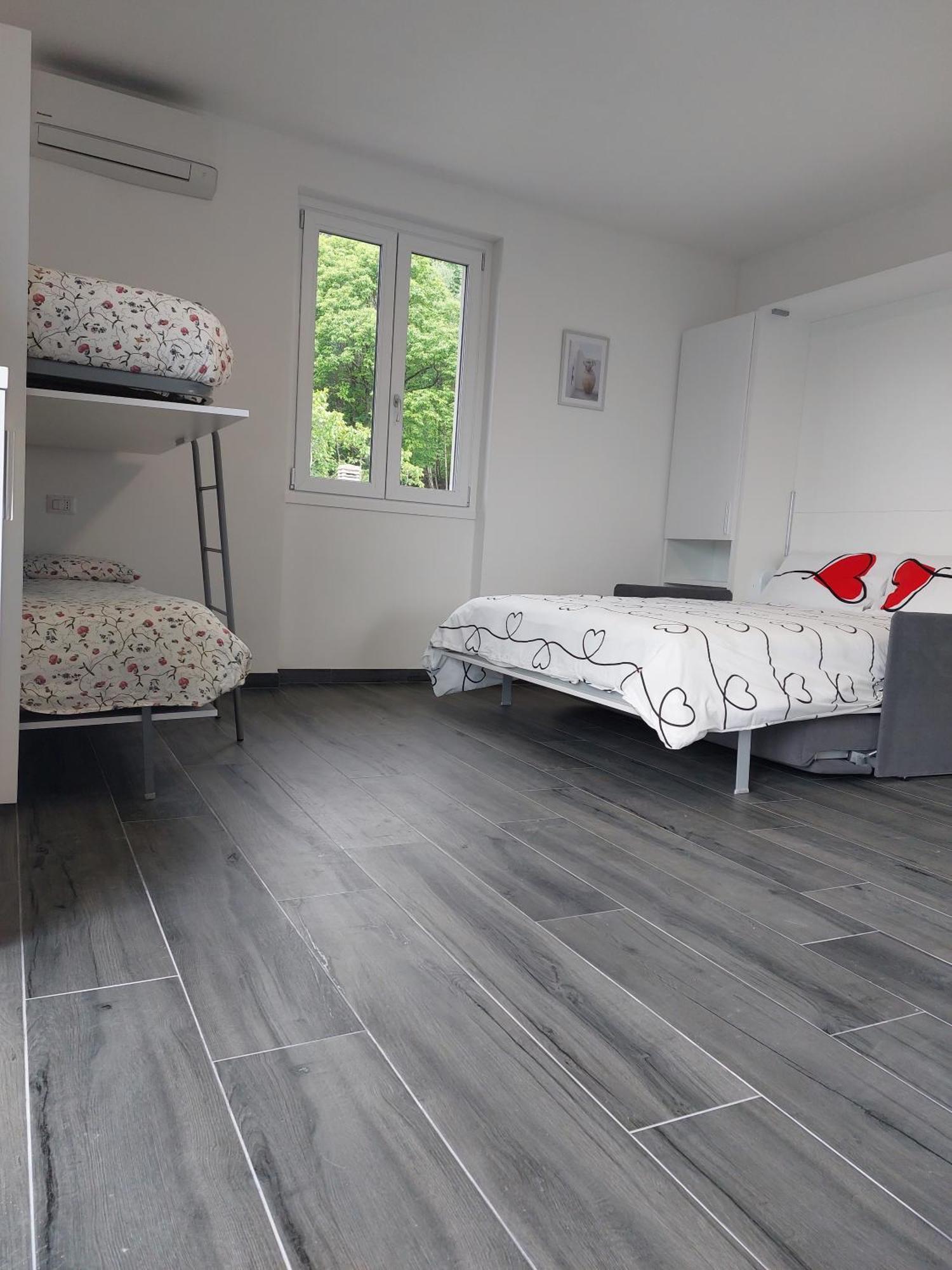 Agriturismo Piccolo Paradiso Pianello Del Lario ภายนอก รูปภาพ