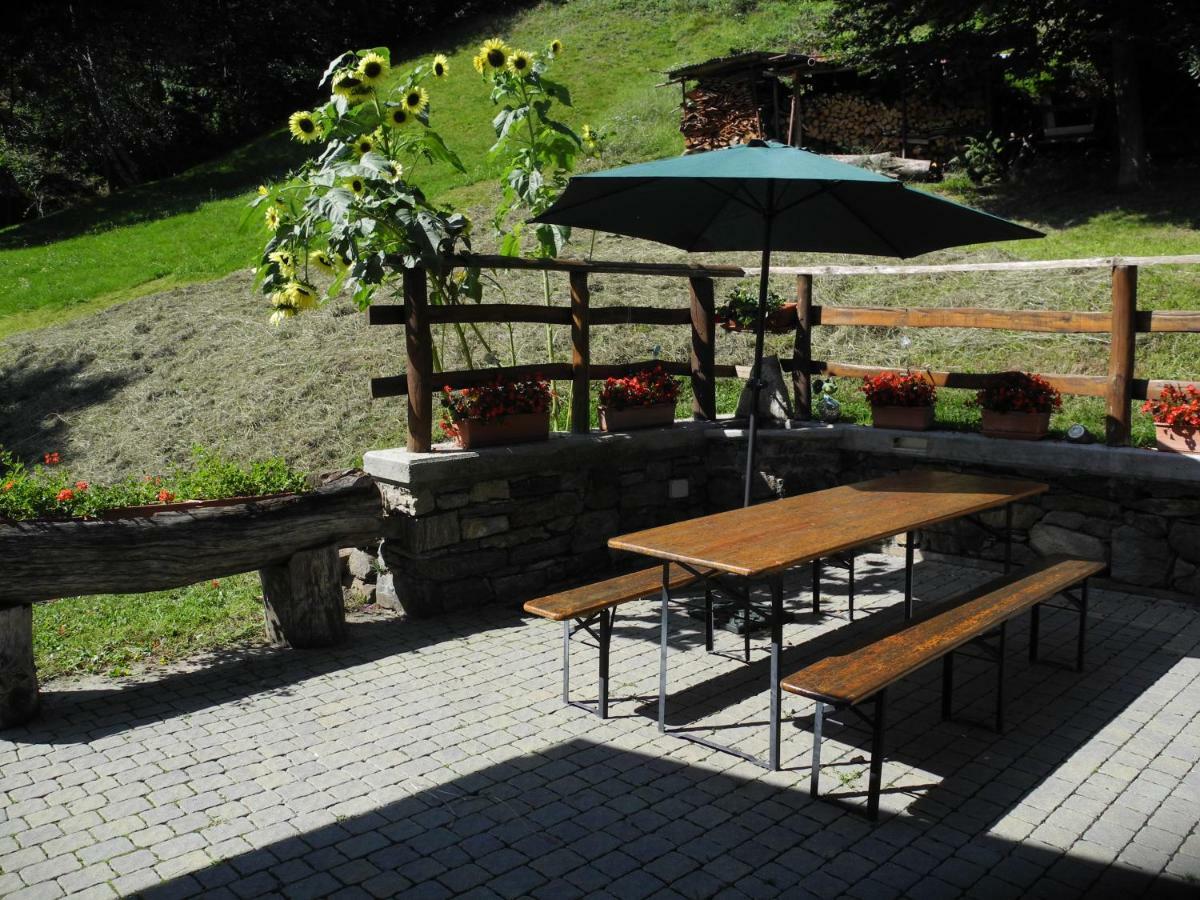 Agriturismo Piccolo Paradiso Pianello Del Lario ภายนอก รูปภาพ