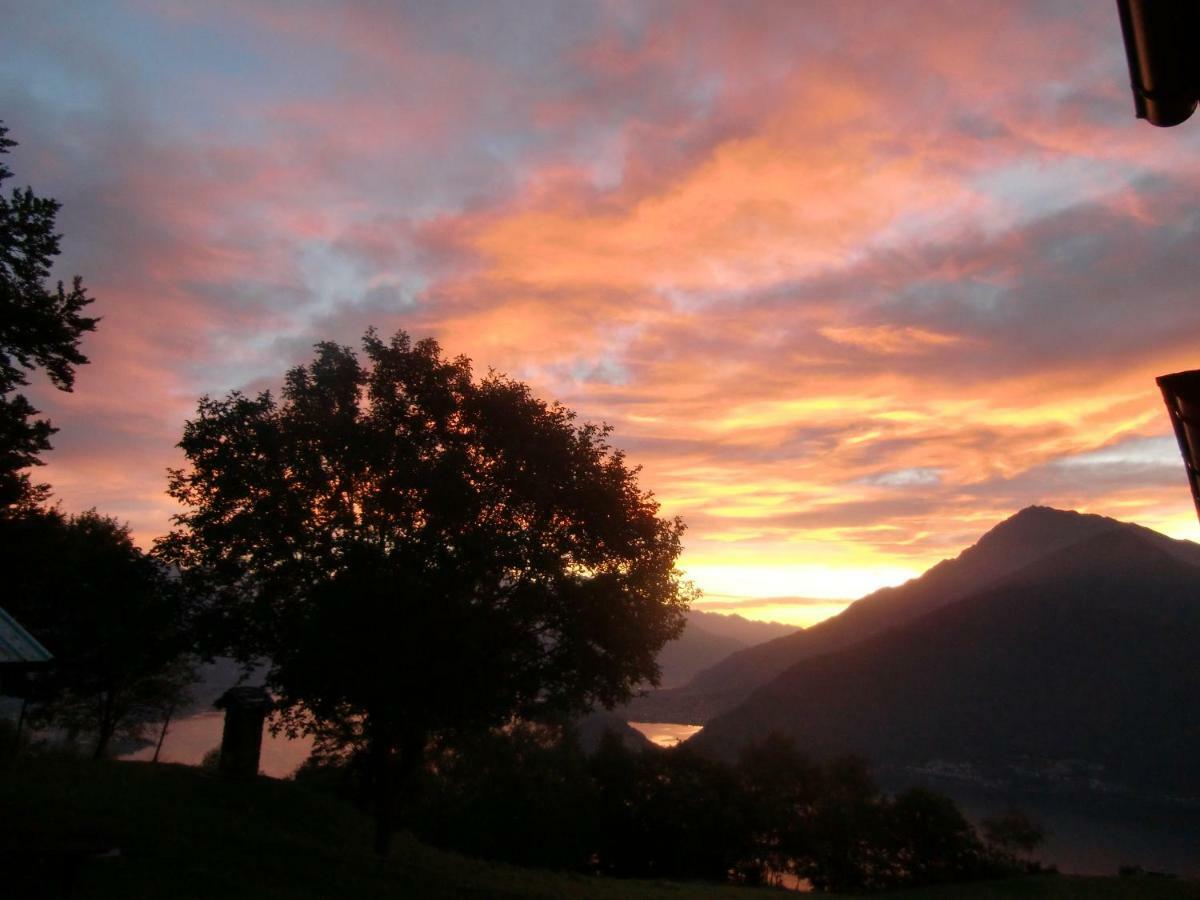 Agriturismo Piccolo Paradiso Pianello Del Lario ภายนอก รูปภาพ