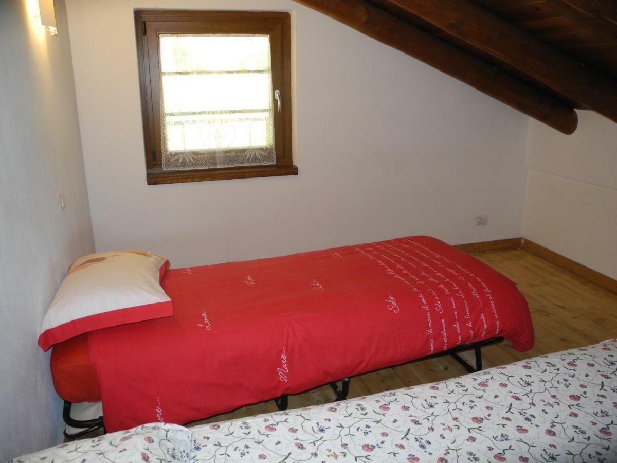 Agriturismo Piccolo Paradiso Pianello Del Lario ภายนอก รูปภาพ